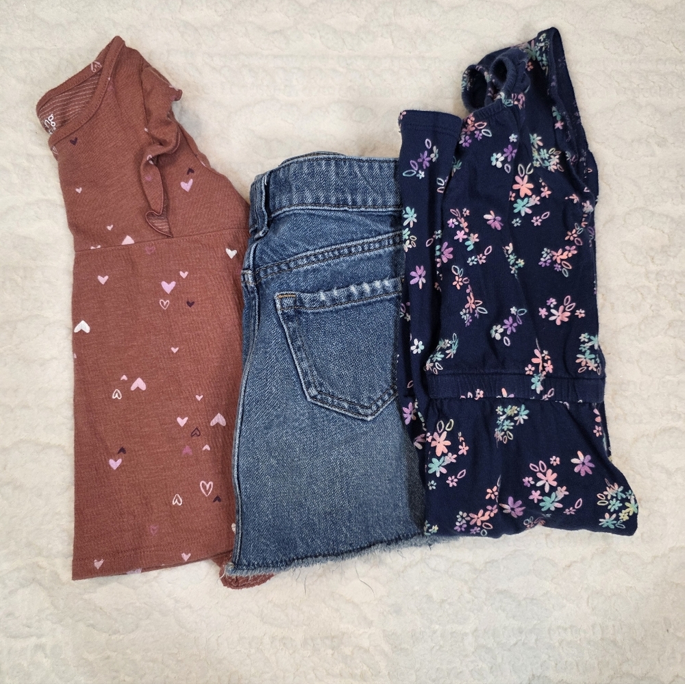 Girls 5T Bundle | Gap Kids Distressed Denim Skirt & Jumping Beans Tops